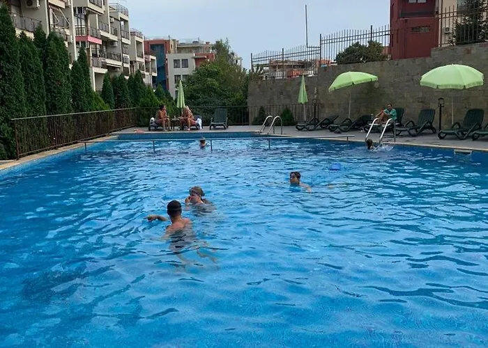 Helios Complex, Appartamento *